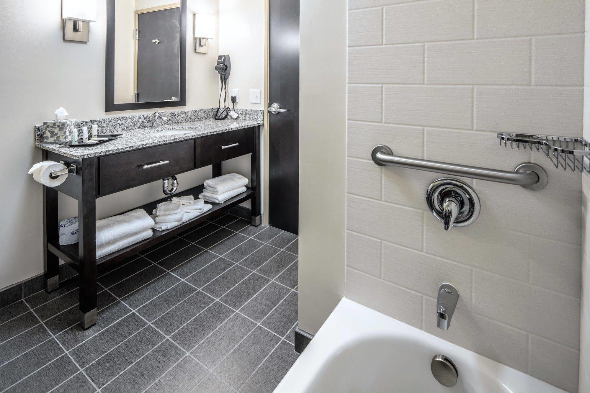 Sleep Inn & Suites Восток Сиракьюс Экстерьер фото
